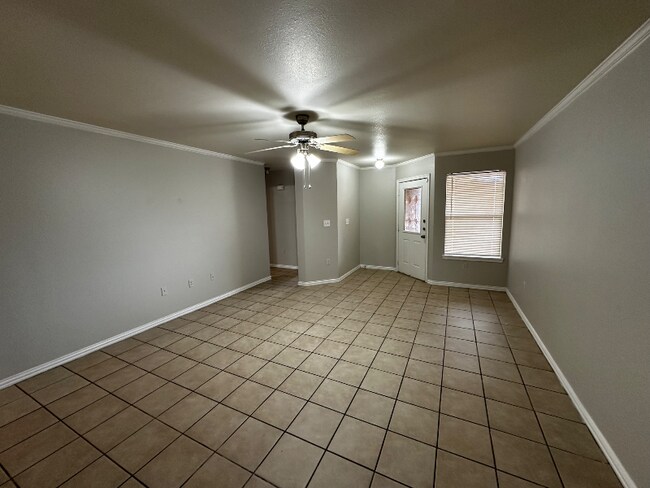 Foto del edificio - 533 N Clinton Ave