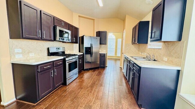 Foto del edificio - 3838 St Simon Manor Dr