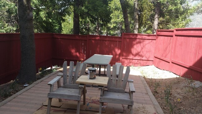 Building Photo - 618 Arosa Dr