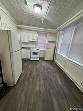 Building Photo - 86 Pequonnock St