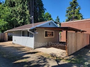 Building Photo - 1140 SW Stamm Pl