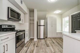 Building Photo - 3426 Rosedale St