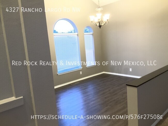 Foto del edificio - 4327 Rancho Largo Rd NW
