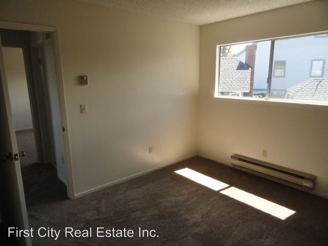 Foto del edificio - 241 Laurel Ave