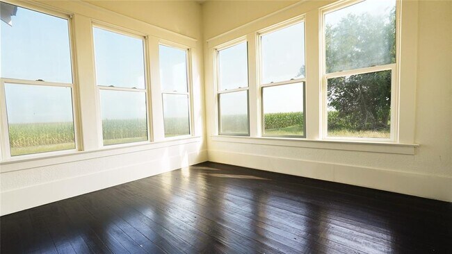 Foto del edificio - 15501 FM1100