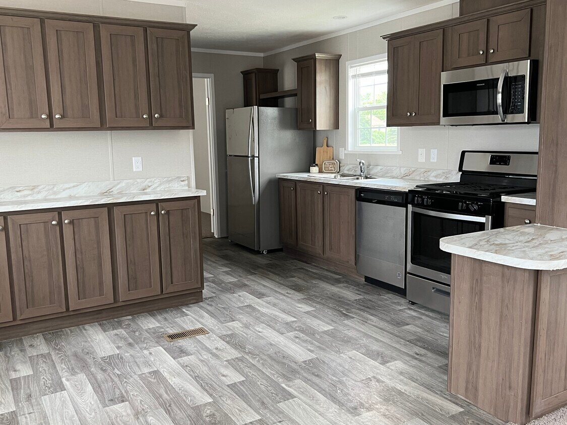 5229 Tokay Dr, Flint, MI 48507