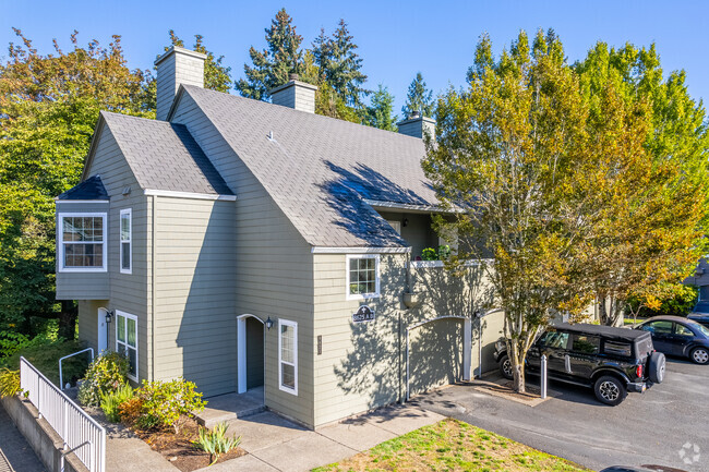 Foto del edificio - French Prairie Village Apartments