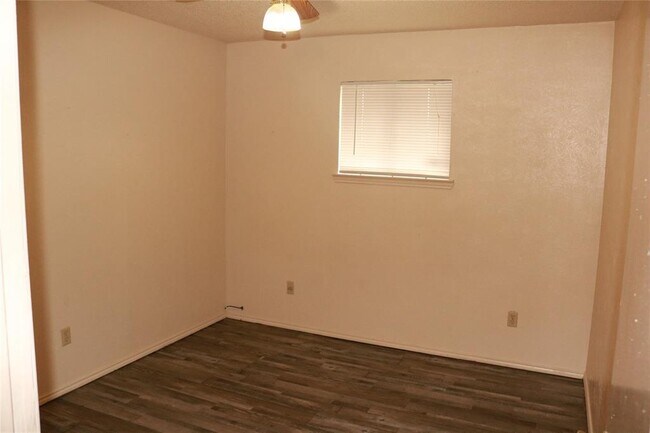 Building Photo - 312 Hickerson St