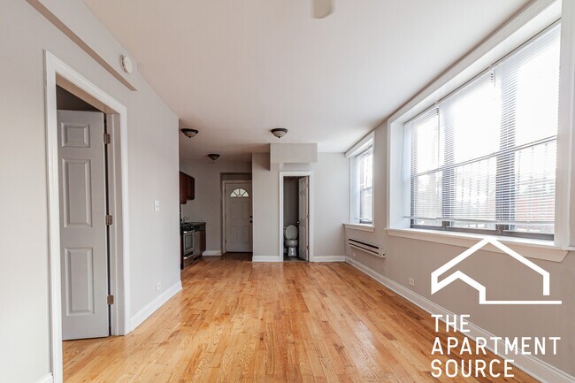 Foto del edificio - 3439 N Sheffield Ave