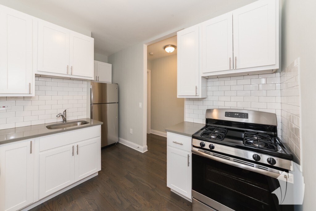 Foto principal - 5055 N Damen Ave