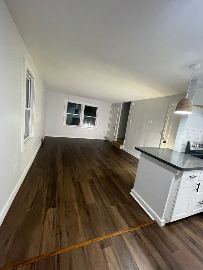 Foto del edificio - 101 Montfort Dr