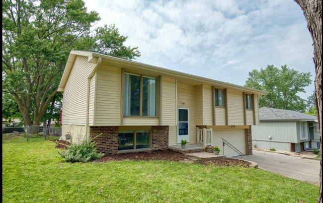 Building Photo - 2146 N 141st Ave