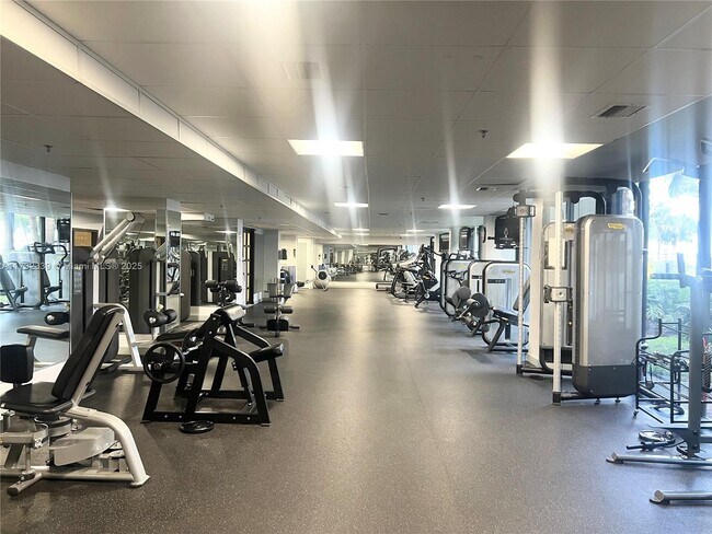 Foto del edificio - 540 Brickell Key Dr