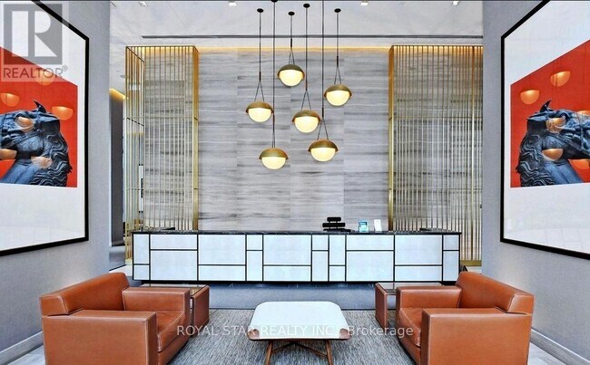 Photo du bâtiment - 50 Charles St E