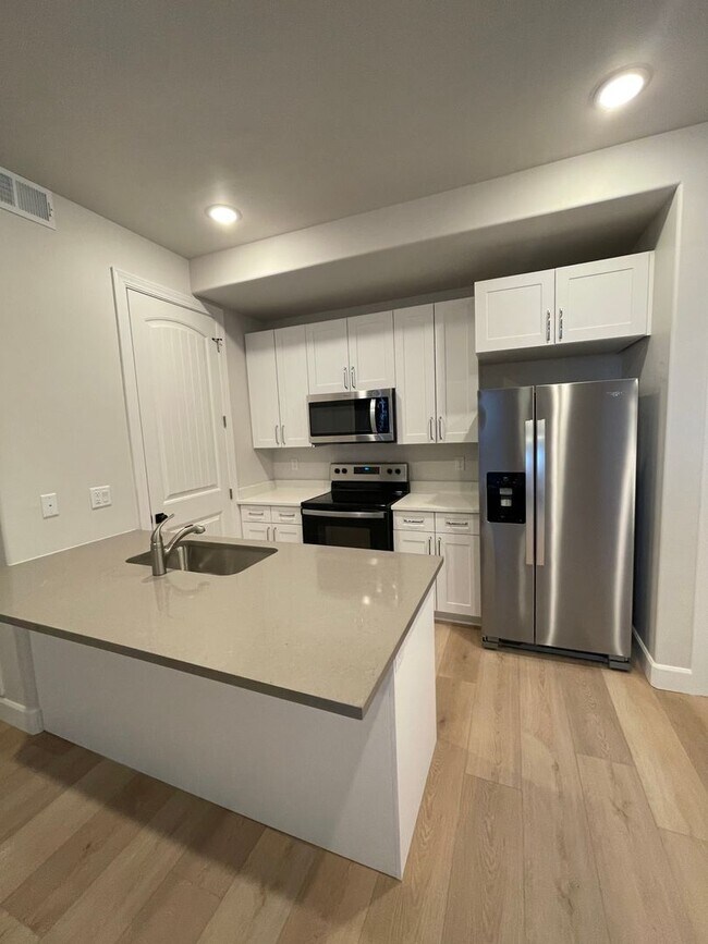 Foto del edificio - Italian Villages | 1-Bedroom, 1-Bath Basem...