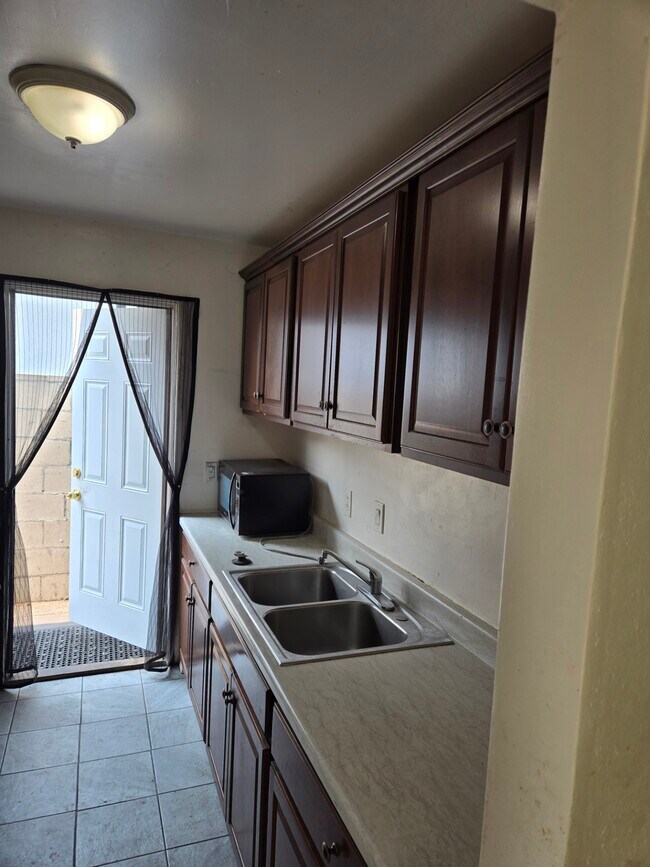 Foto del edificio - 727 48th St