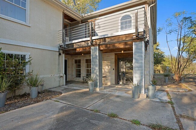 Foto del edificio - 158 Uriah Dr