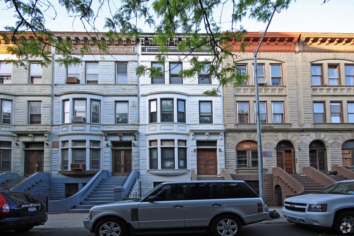 Building Photo - 116 W 120th St