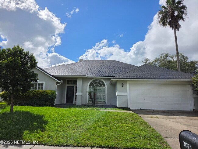 Foto del edificio - 2071 Thornhill Drive