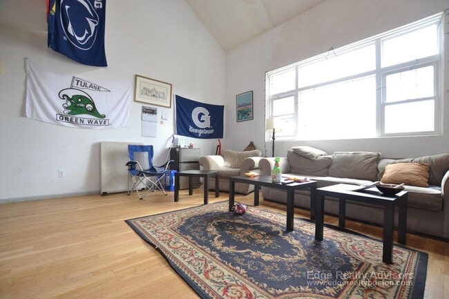 Foto del edificio - 101 Glenville Ave