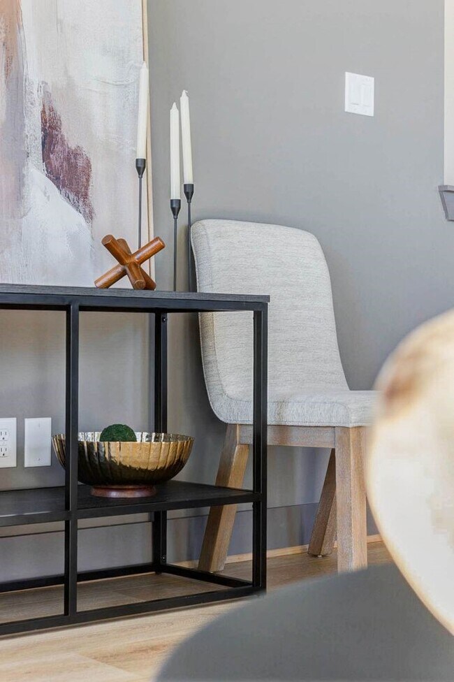 Foto del edificio - 4805 Paula St