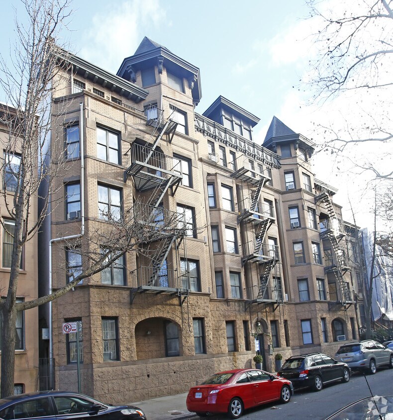 Building Photo - 337 State St