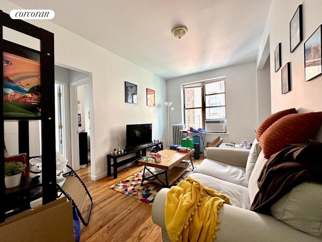 Foto principal - 351 St Nicholas Ave