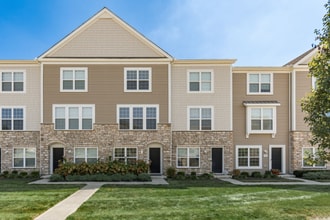Building Photo - 456 Autumn Ridge Cir
