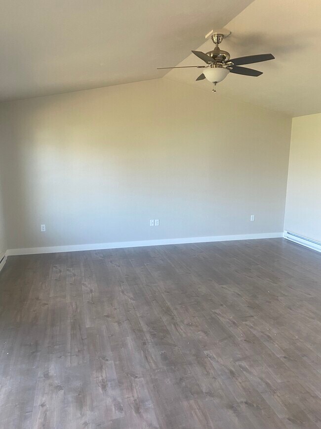 Foto del edificio - 745 E Ontario Ct
