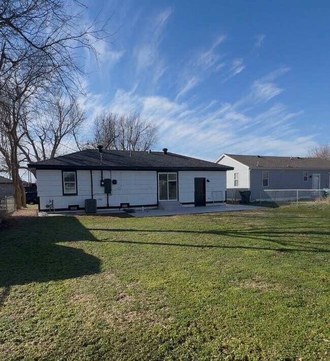 Foto del edificio - 2505 SW Murray Dr