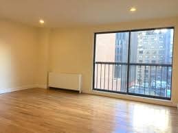 Primary Photo - 115 E 54th St
