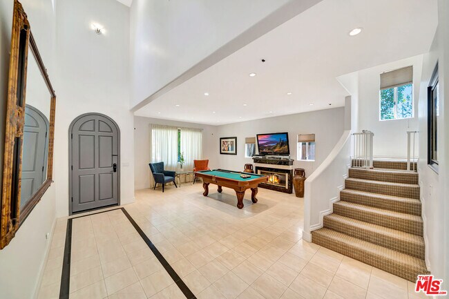 Foto del edificio - 14916 Hesby St