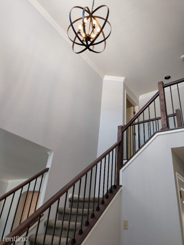 Foto del edificio - 5 br, 3.5 bath House - 4421 Rosegate Ct