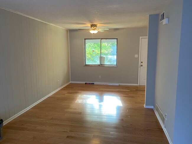Foto del edificio - 326 Howell Ave