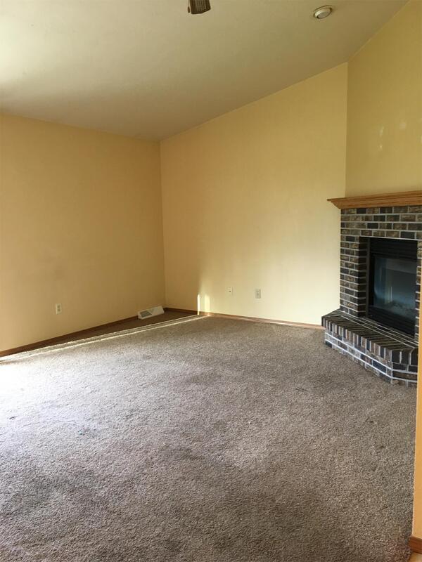 Building Photo - 2250 Crary St