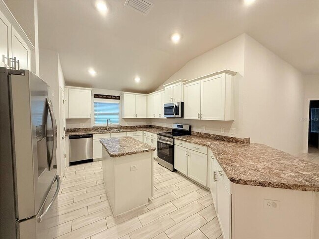 Building Photo - 8797 SE 161st Pl