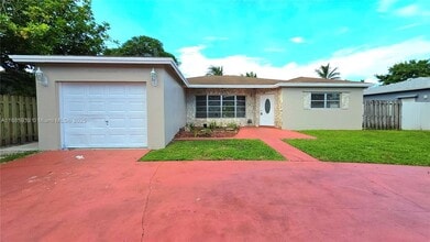 Building Photo - 5300 SW 7th Ct