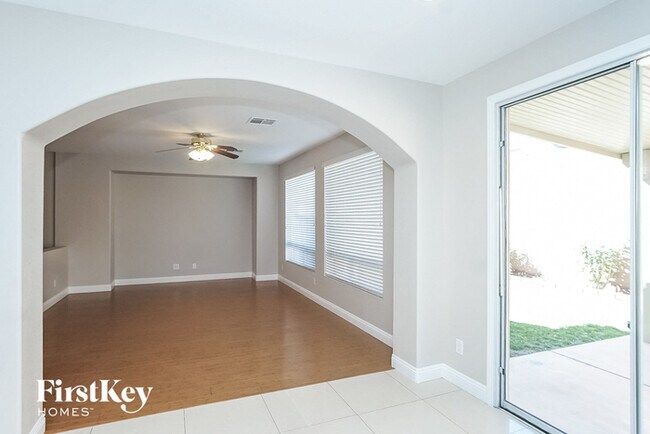 Building Photo - 9841 Lanzarote Ct