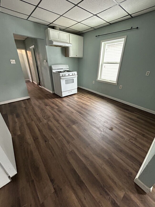 Foto del edificio - Cute and Cozy 2BR/1BA House