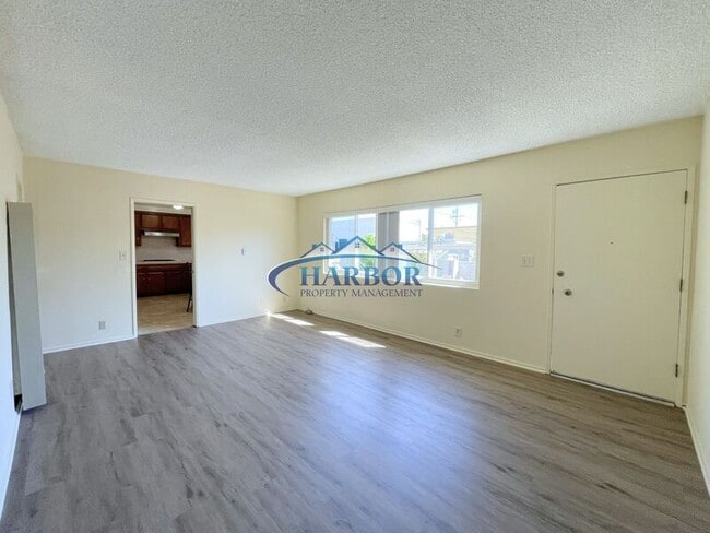 Foto del edificio - 772 W 10th St