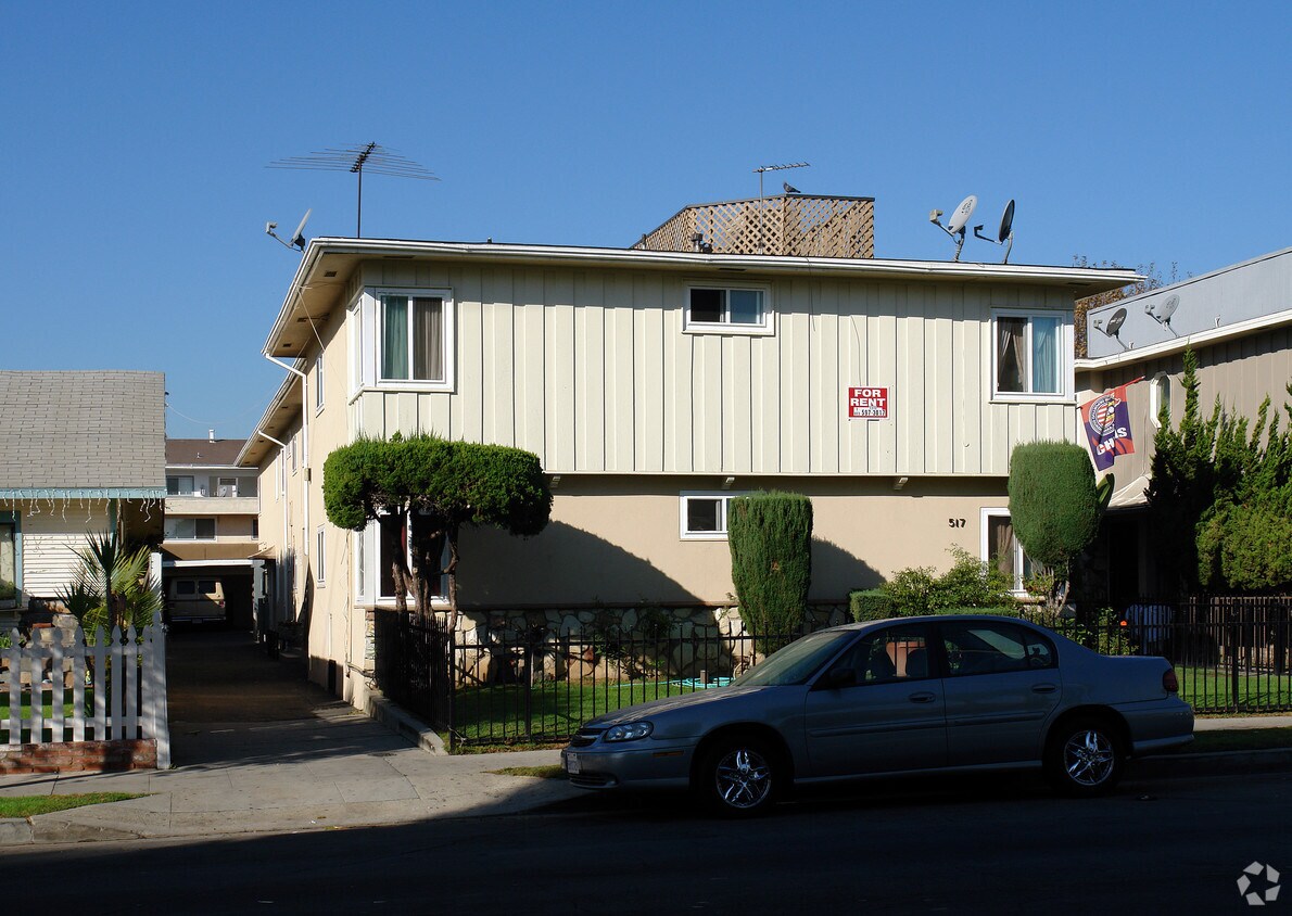 Building Photo - 517 S Eucalyptus Ave