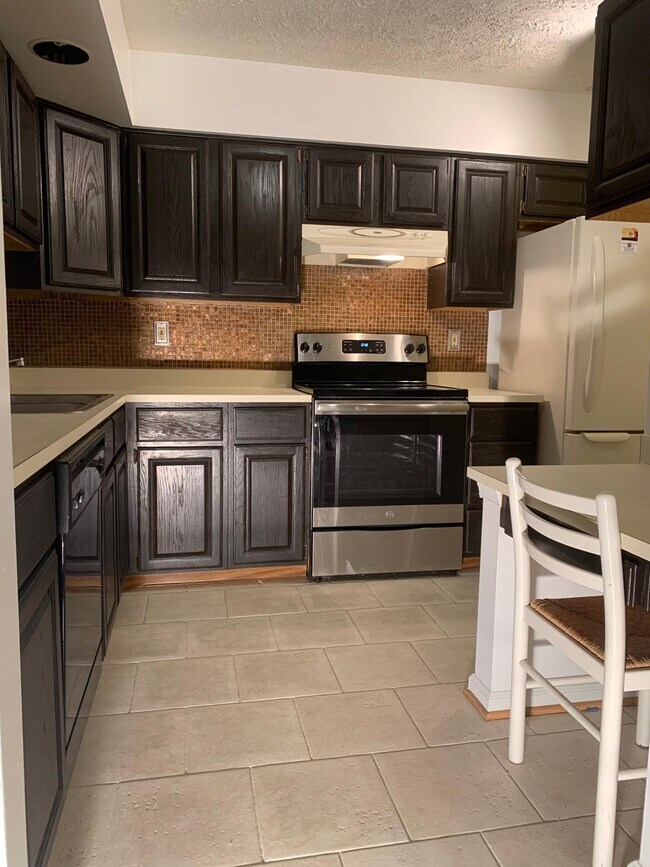 12213 Eagles Nest Ct Unit H, Germantown, MD 20874 Condo for Rent in