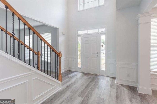 Building Photo - 4987 Rustic Canyon Dr