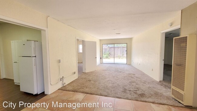 Building Photo - 4 br, 2 bath House - 13634 Midland Rd