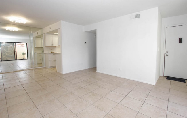 Building Photo - 16635 N Cave Creek Rd