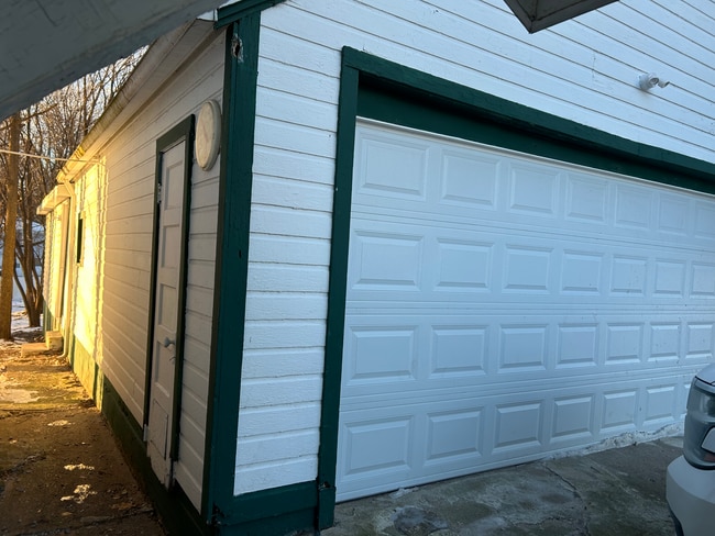 Building Photo - 213 S Wilmoth Ave