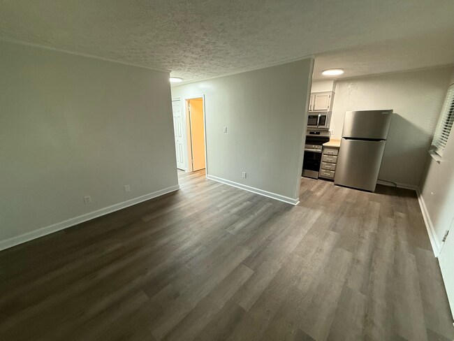 Foto del edificio - Hunt Property - Painter Ave.