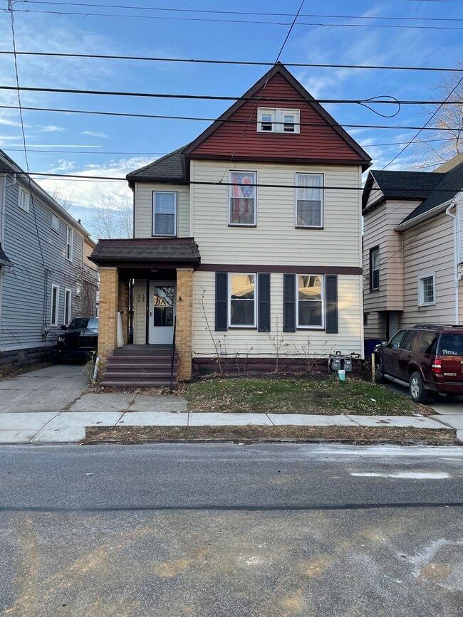 Building Photo - 2303 Althen Ave