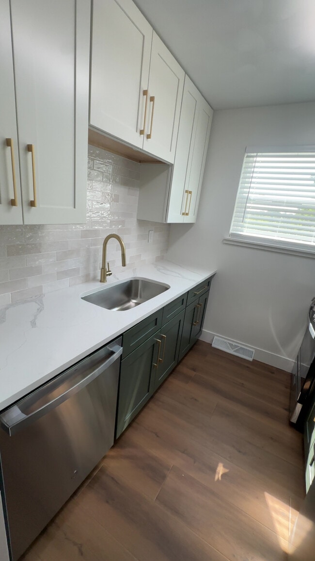 Photo - 8023 Saltsburg Rd (Plum, PA) Townhome