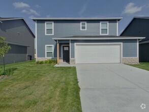 Building Photo - 2746 S Cypress St